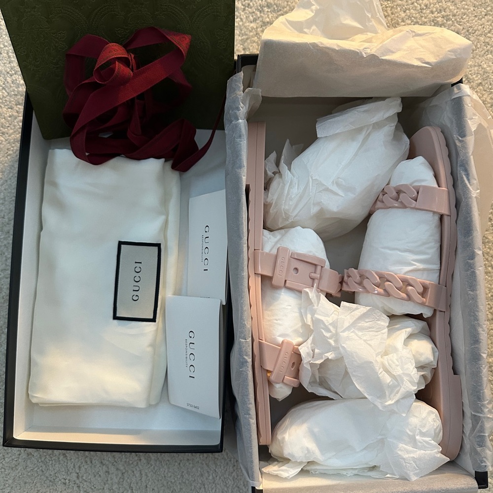 Pink Gucci Chain Rubber Sandals - Picture 2 of 5